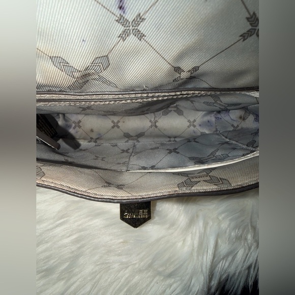 💄RARE💄 Aimee Kestenberg Faux Croco Leather Crossbody Bag - Picture 7 of 14